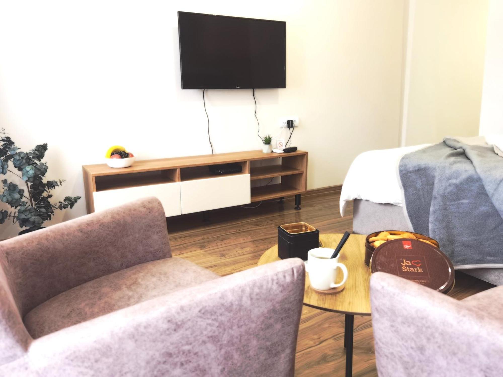 Dani Lux Belgrade Center Studio Apartment エクステリア 写真